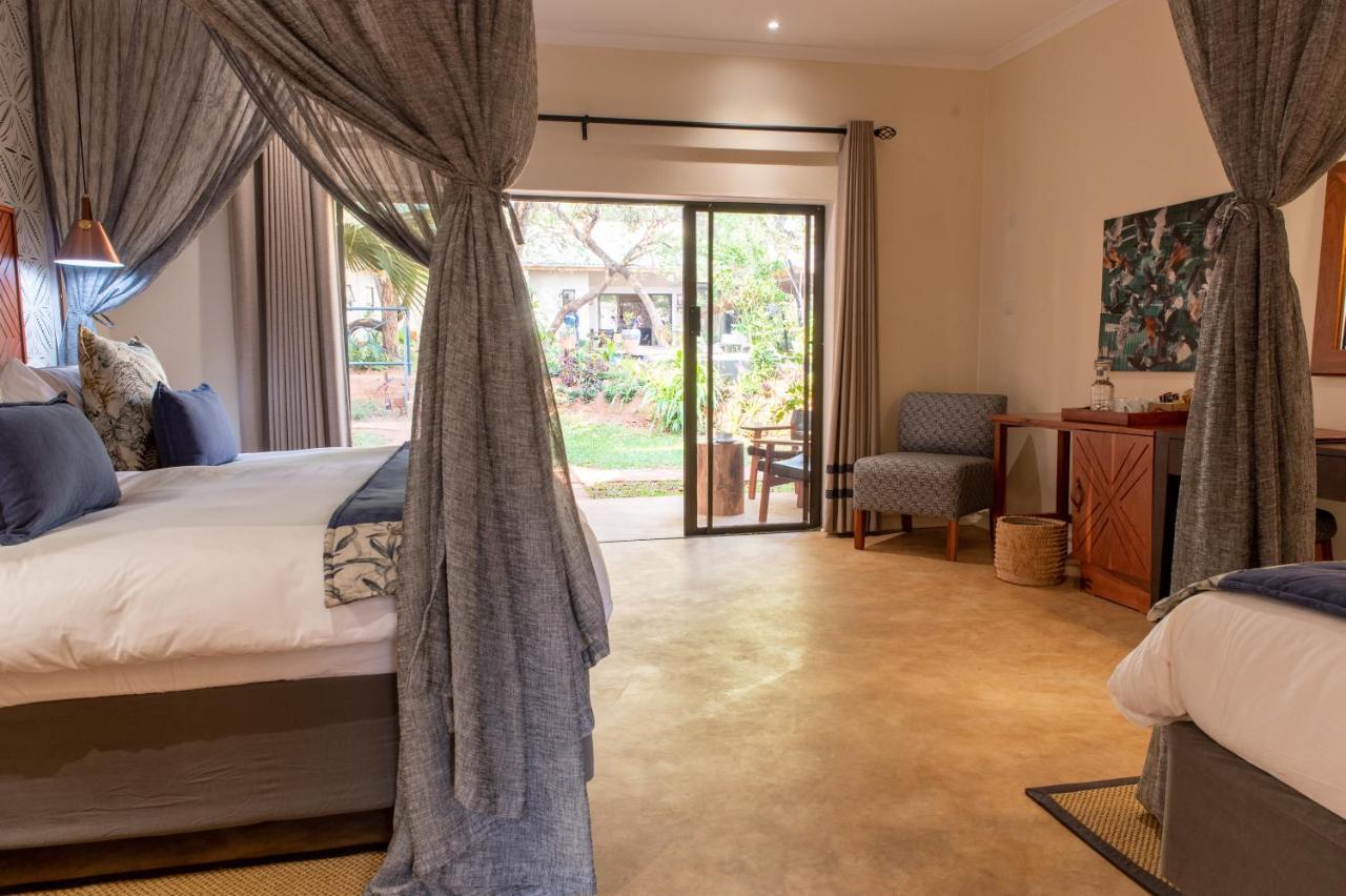 Shongwe Oasis Hotel Air Terjun Victoria Bagian luar foto