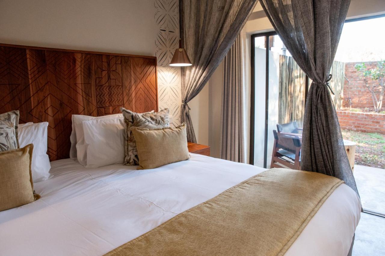 Shongwe Oasis Hotel Air Terjun Victoria Bagian luar foto