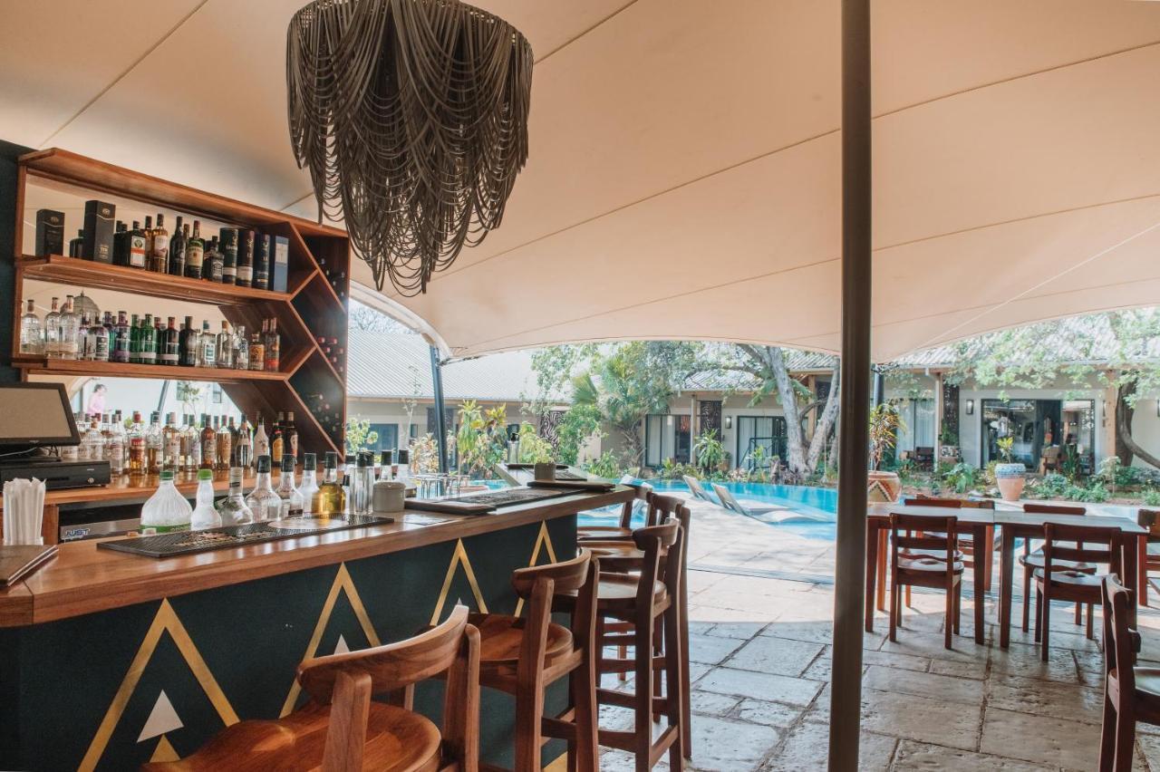 Shongwe Oasis Hotel Air Terjun Victoria Bagian luar foto