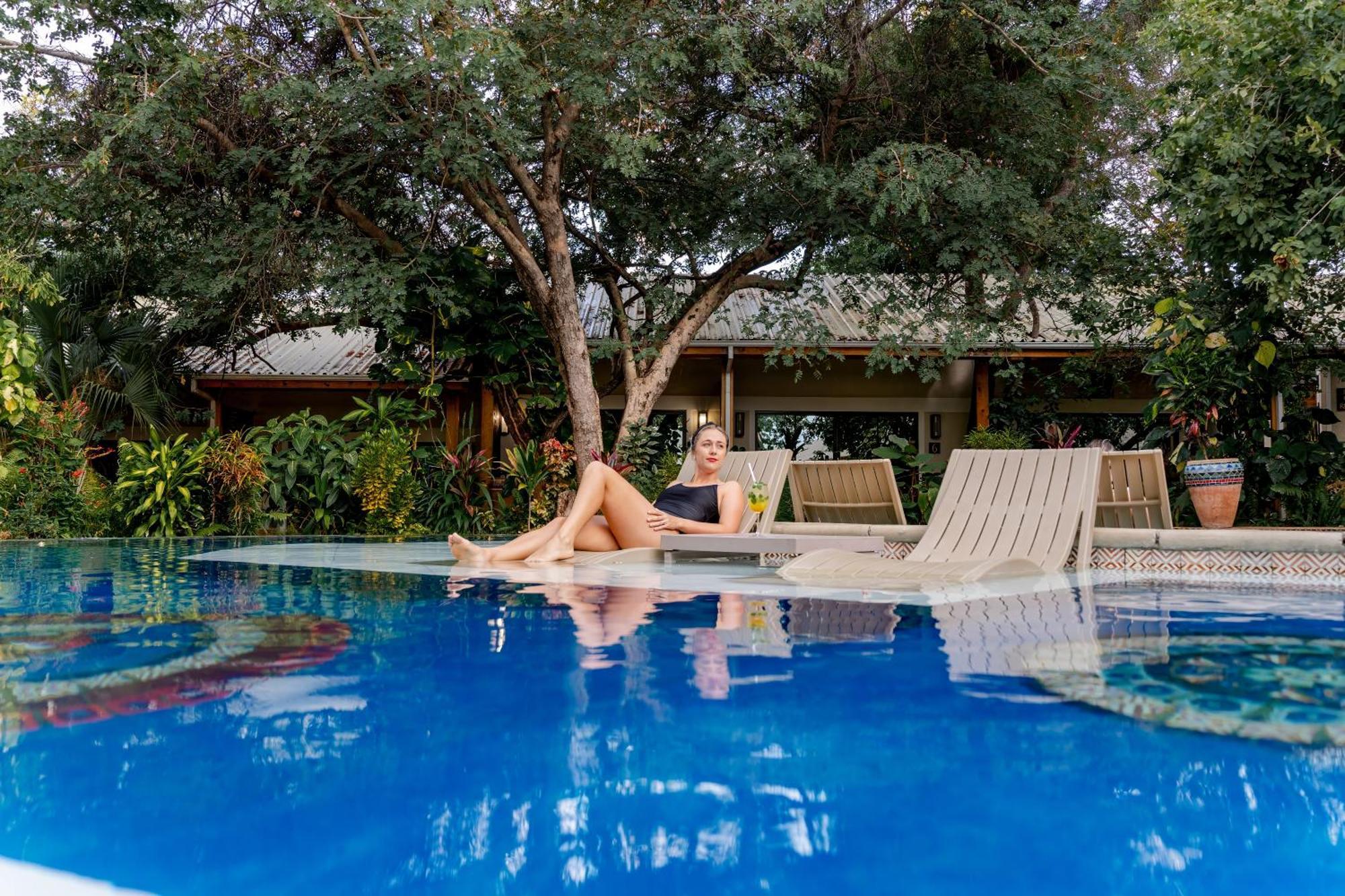 Shongwe Oasis Hotel Air Terjun Victoria Bagian luar foto