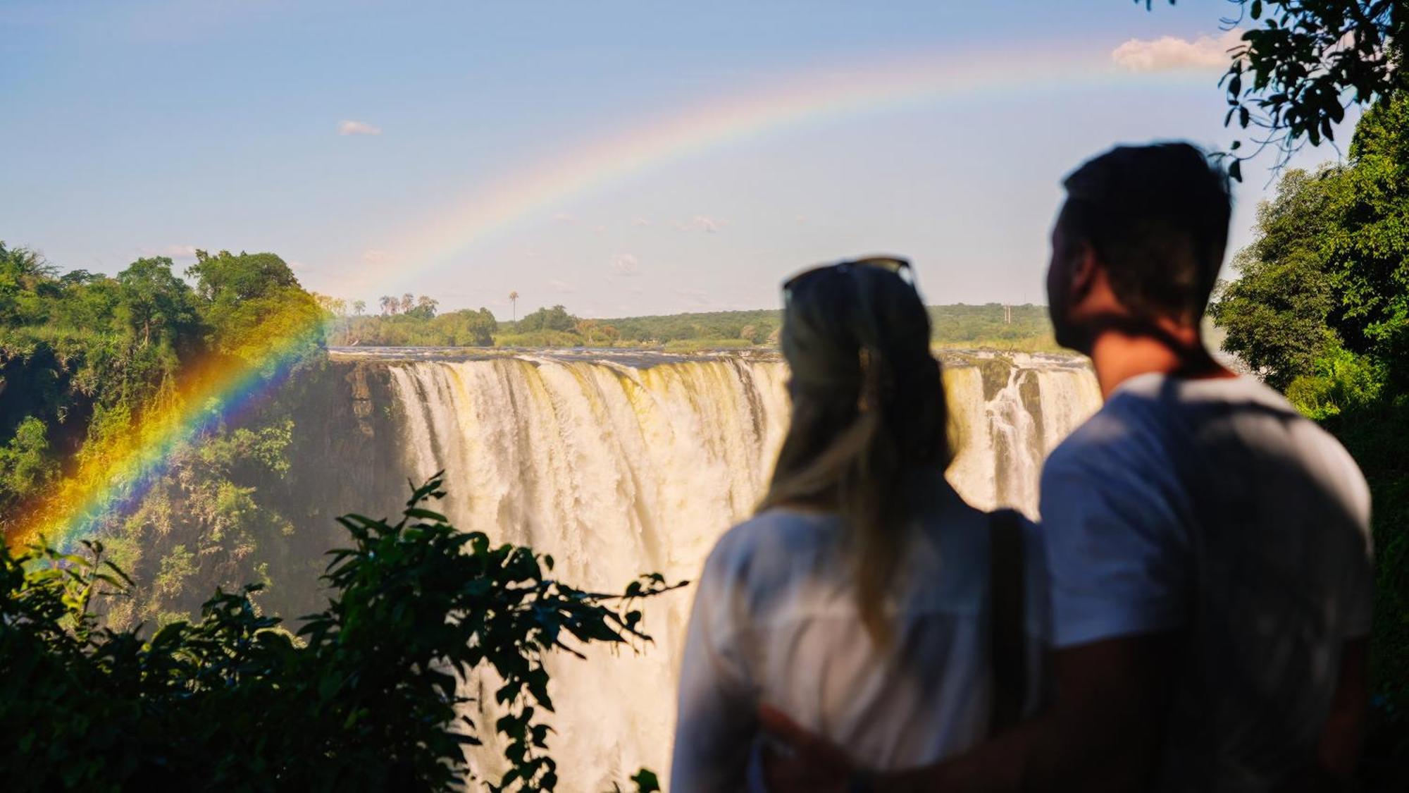 Shongwe Oasis Hotel Air Terjun Victoria Bagian luar foto